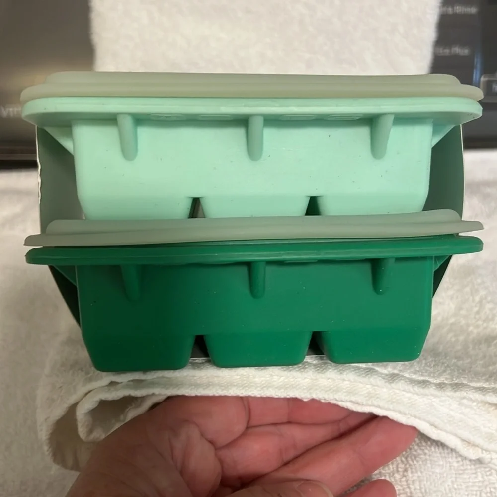 Jacobake silicone baby food mold.